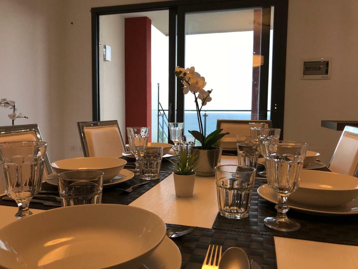 Red Luxury In Borgo Guardiola Near Cefalu Mandra Capreria Exterior foto